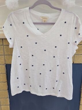 Cynthia Rowley White V-Neck Tee with Navy Star Print